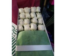 FR017-16 gorgeos rose gift box from $129.99;M$149.99;L:$199.99(free chocolate&bear)