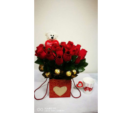 FR089(24roses+12 chocolate+love cup+bear}