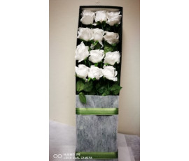 FR0979(18white rose gift box)from $149.99;M:$179.99L:$199.99
